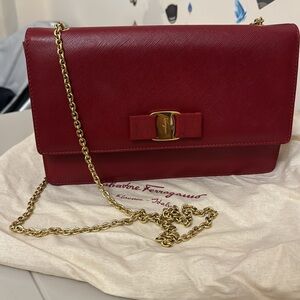 Salvatore Ferragamo Hammered Calfskin Miss Vara Bow Chain bag in red